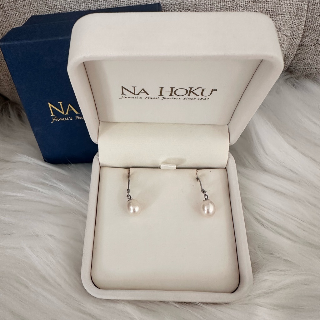 Na Hoku Silver Fresh Water Pearl Earrings